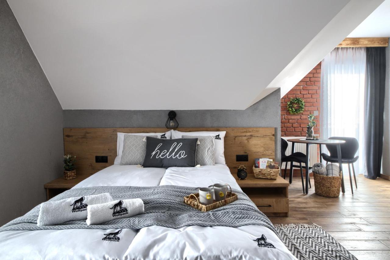 Wolfpack Guest House Бялка-Татшаньска Экстерьер фото