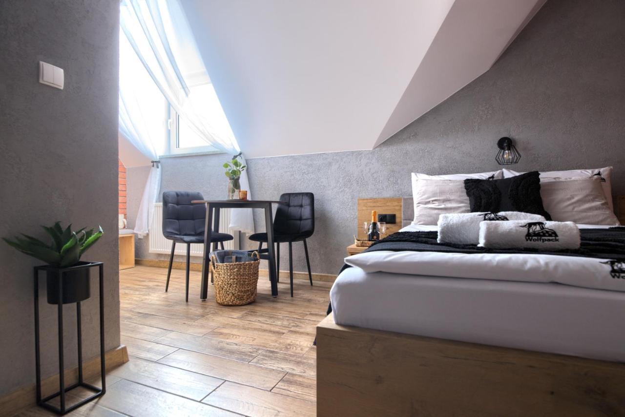 Wolfpack Guest House Бялка-Татшаньска Экстерьер фото