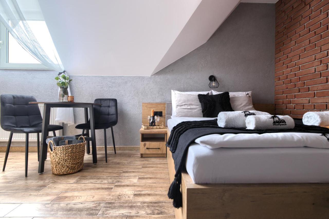 Wolfpack Guest House Бялка-Татшаньска Экстерьер фото