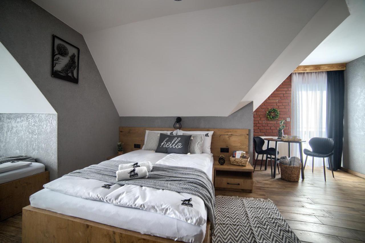 Wolfpack Guest House Бялка-Татшаньска Экстерьер фото