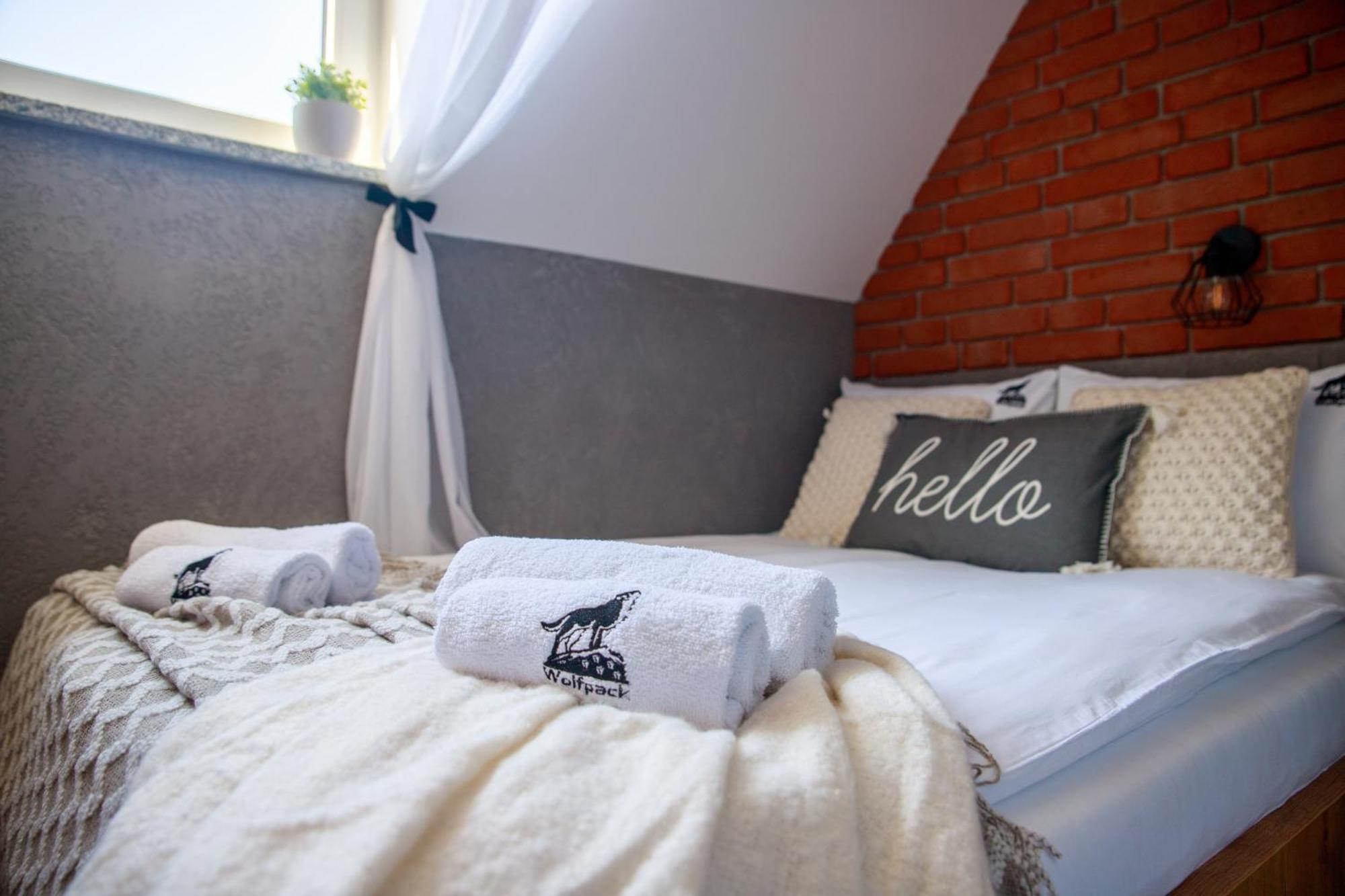 Wolfpack Guest House Бялка-Татшаньска Экстерьер фото
